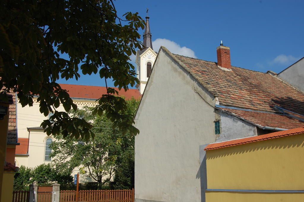 Belvarosi Rezidencia Pápa Exterior photo
